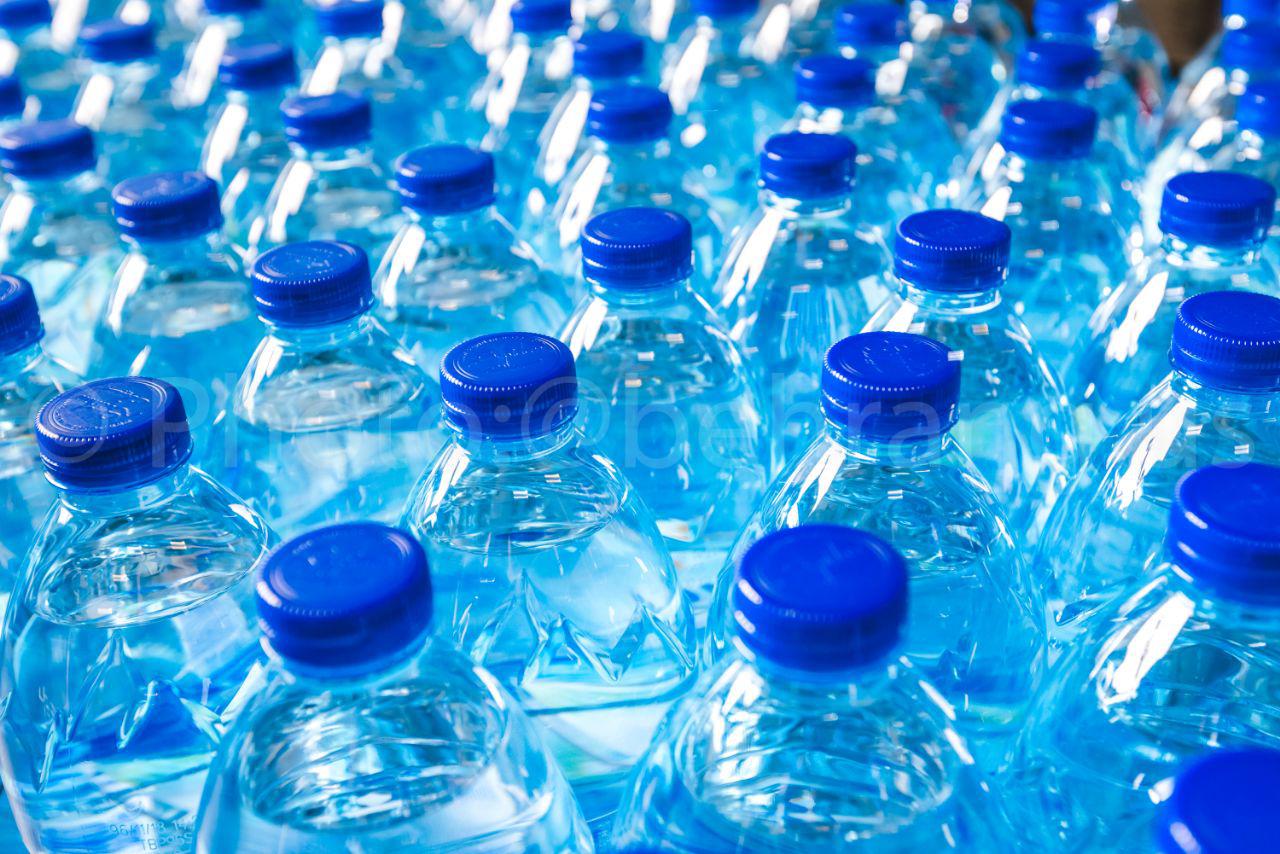 بطري هاي مورد استفاده در صنعت بسته بندي آب